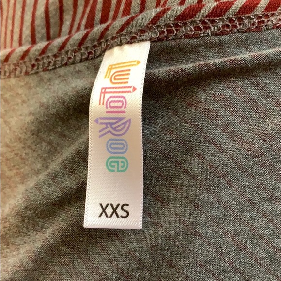 Lularoe Lynnae - Picture 8 of 8